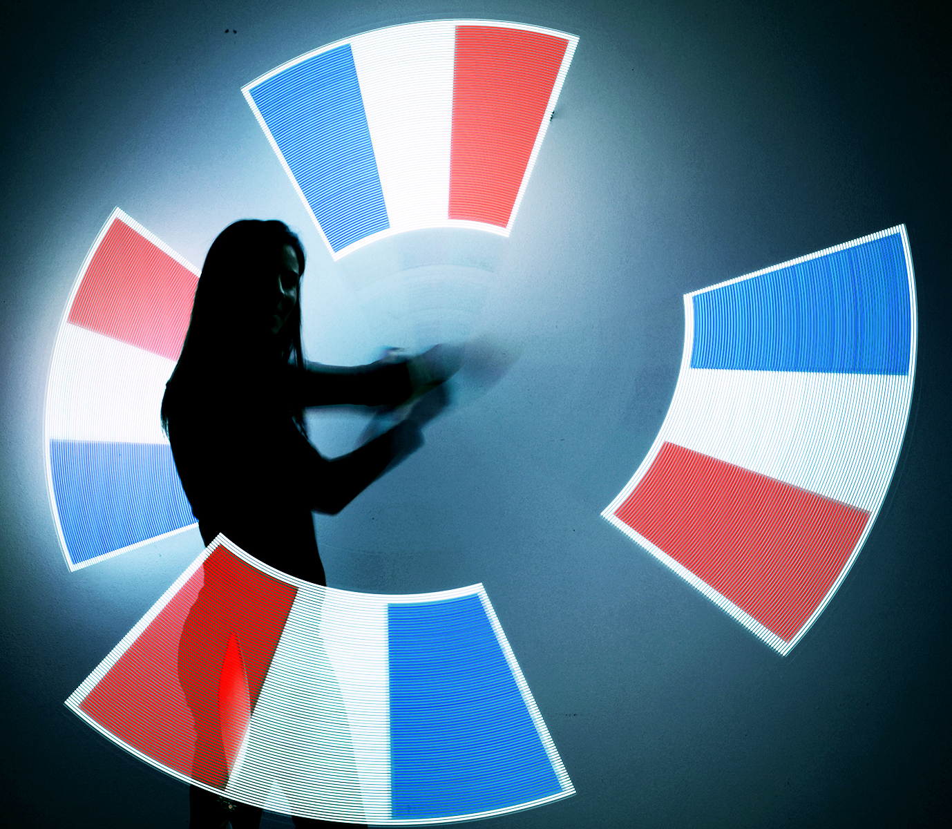 parigi-led-show-bandiera-francese.JPG