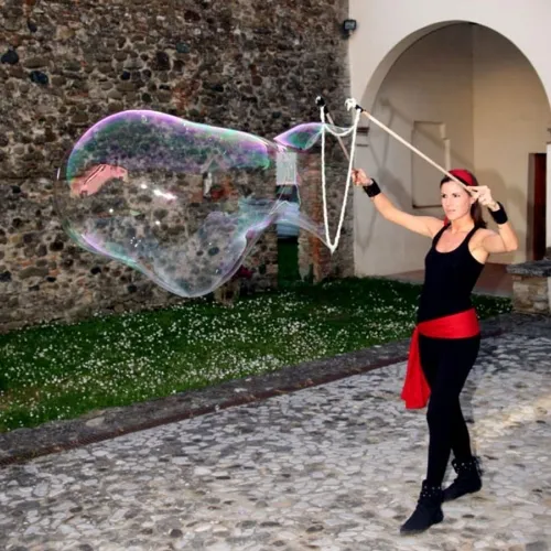 animazione itinerante con bolle di sapone gigante