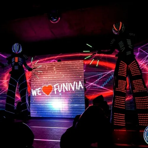 Animazione luminosa e Robot per discoteca (2)