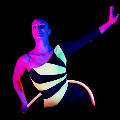 Ape Hula Hoop Performance per matrimonio