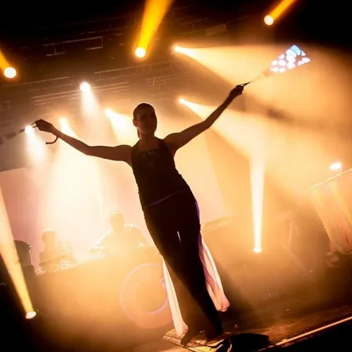 Ballerina-visual-pois-discoteca