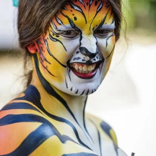 Bodypainting tigre per discoteca ed eventi
