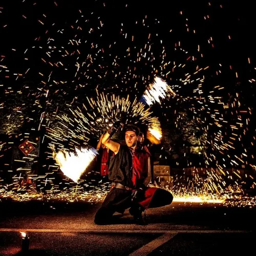 esibizione di fuoco  per villaggio turistico e resort