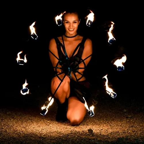 fachiro giochi di fuoco