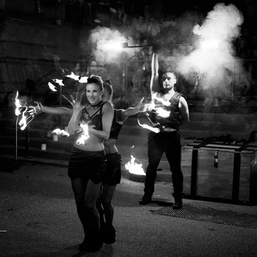 Fireshow-amazing-oldstyle