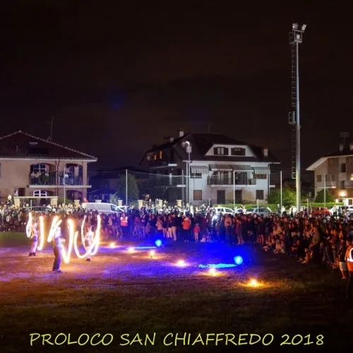 grande-spettacolo-di-fuoco-per-sagra