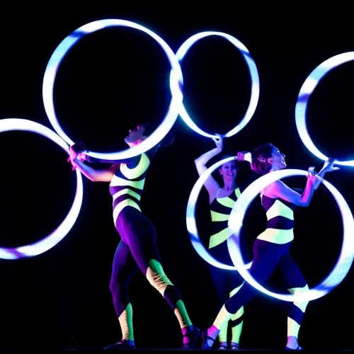 Hula-Hoop Show