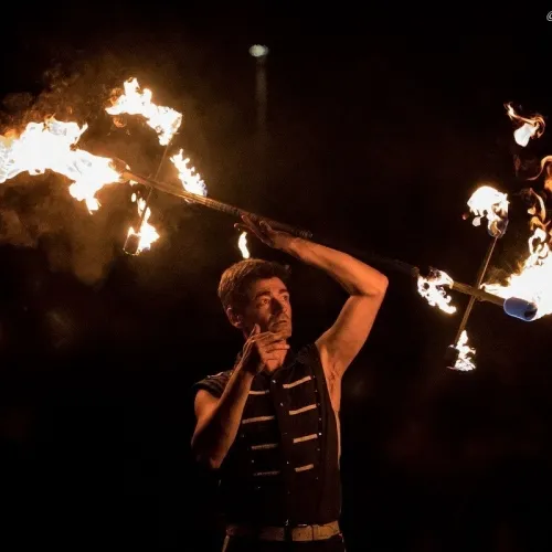 jongleurs-avec-le-feu