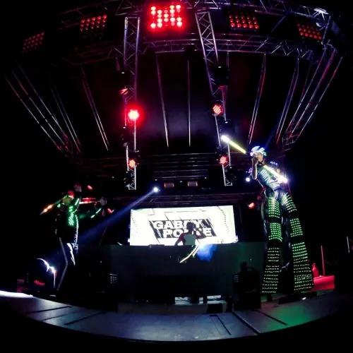 Lux-Arcana-e-Gabry-Ponte-Animazione-per-DIscoteca