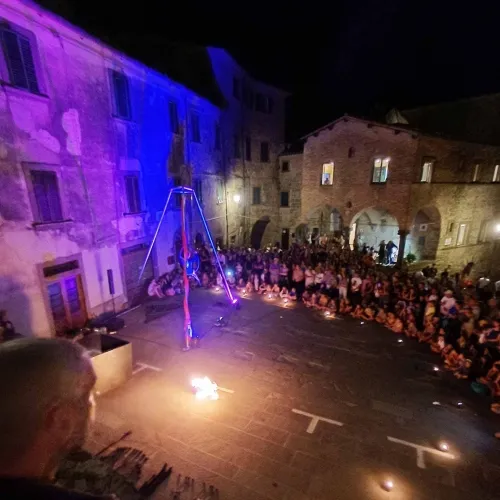 Spettacolo di fuoco e Aerea di piazza