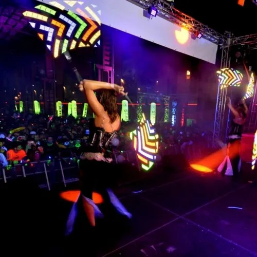 Spettacolo  di giocoleria per concerto (2)