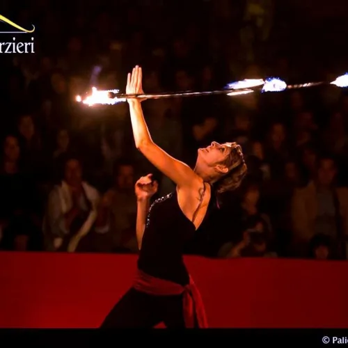 spettacolo Giullare medievale con fuoco