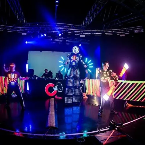 Spettacolo-Robot-luminosi-Milano