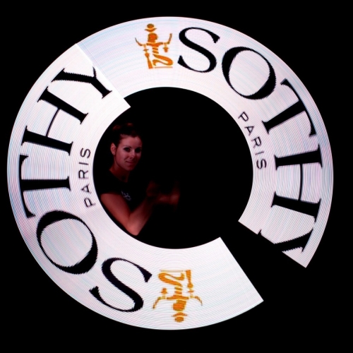 Pixel Pois logo Sothys