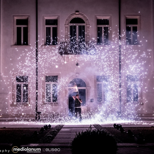 spectacle-de-feu-avec-feu-dartifice